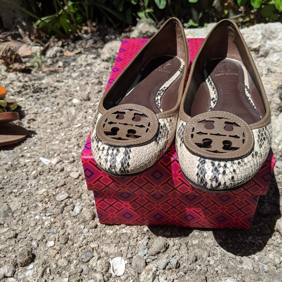 Tory Burch Reva Flats - Picture 1 of 6